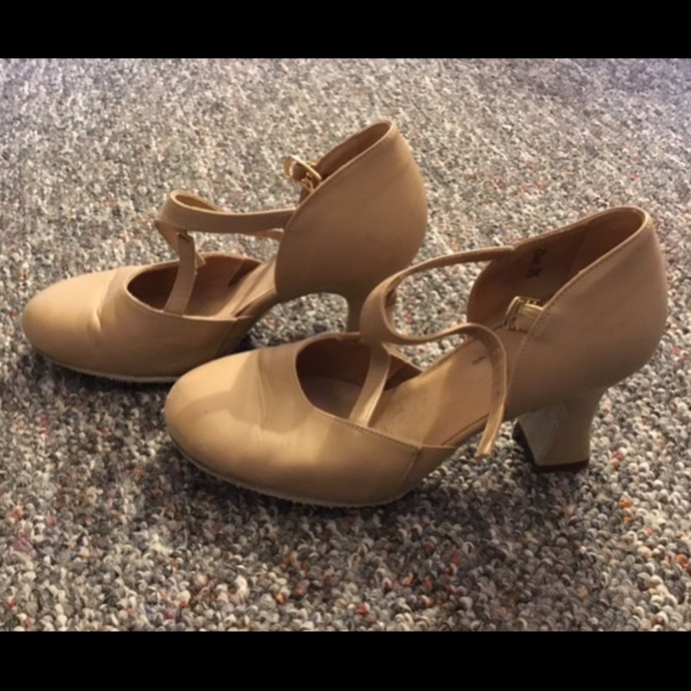 Alexis 3” soft sole LADUCAS dance shoe